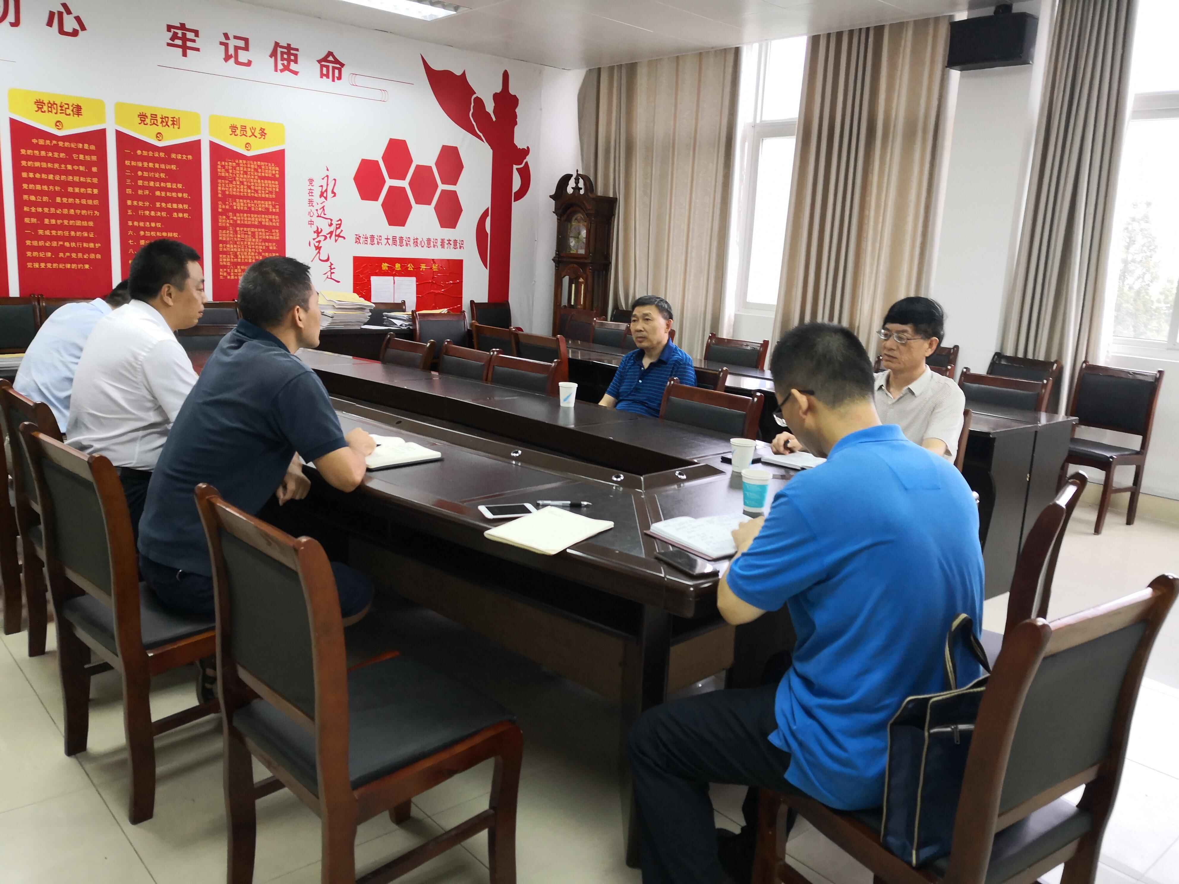 副董事长王文臣到MK检查新学期教学工作.jpg